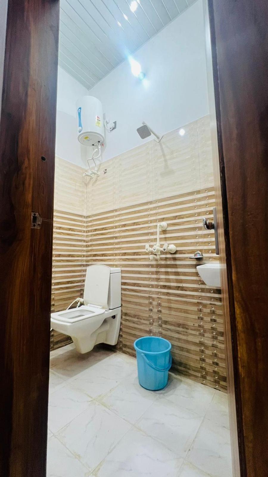 Hotel Rudra Residency Near Railway Station Mathura Exterior foto